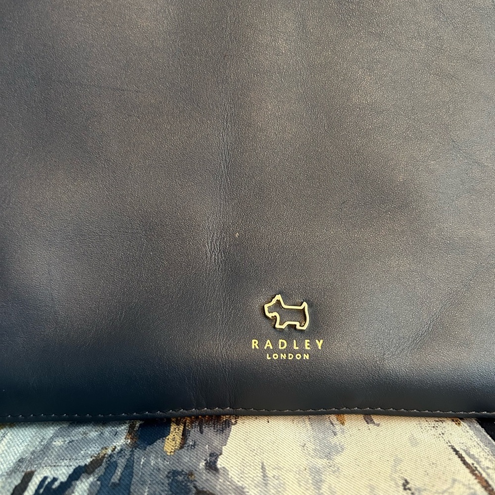 RADLEY LONDON Navy Leather Crossbody Bag - Picture 2 of 6